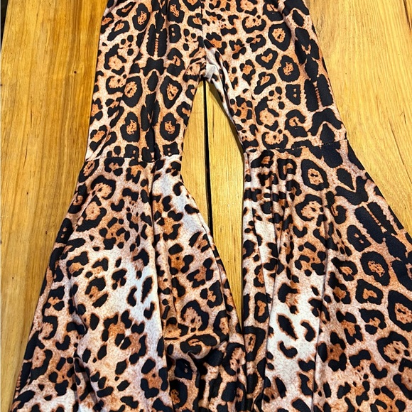 Brown Turkey Top and Leopard Pants Set - Picture 4 of 6